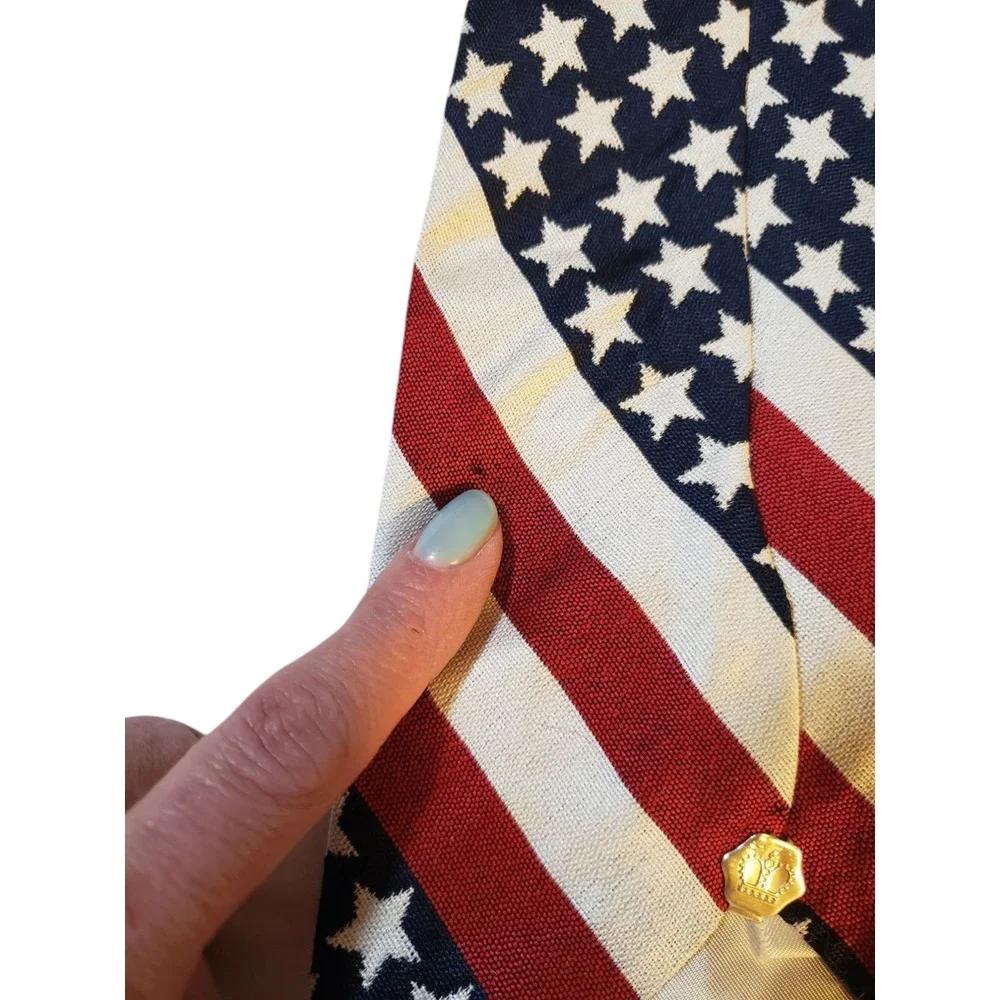Vintage Rhynecliffe Mens Tie Necktie Designer Red White Blue‎ American Flag